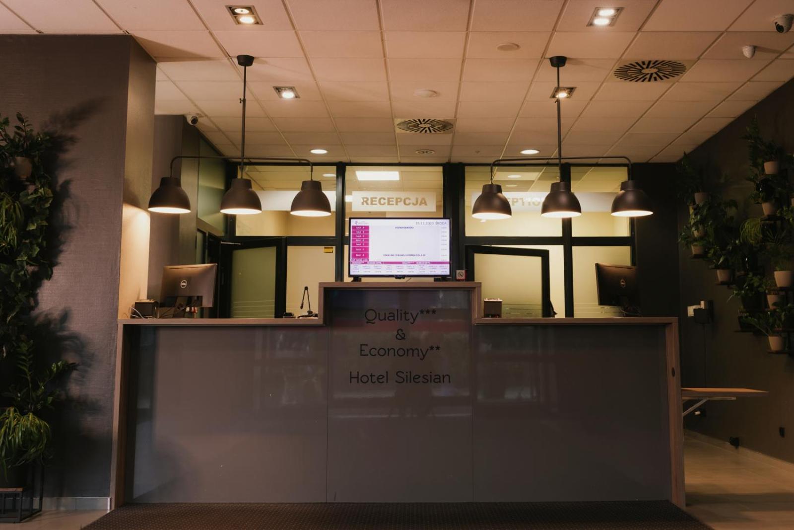 Economy Silesian Hotel Κατοβίτσε Εξωτερικό φωτογραφία