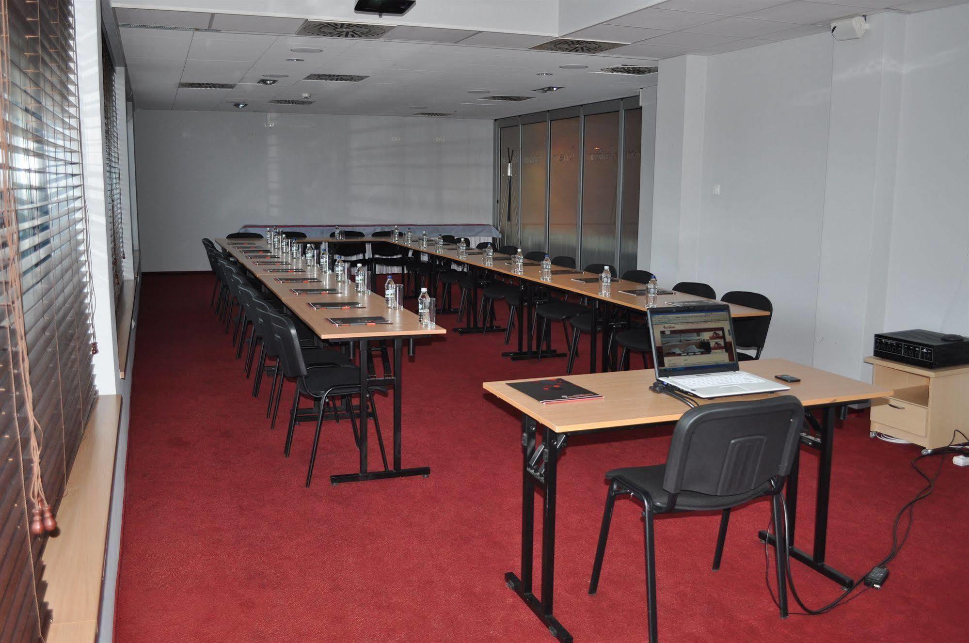Economy Silesian Hotel Κατοβίτσε Εξωτερικό φωτογραφία
