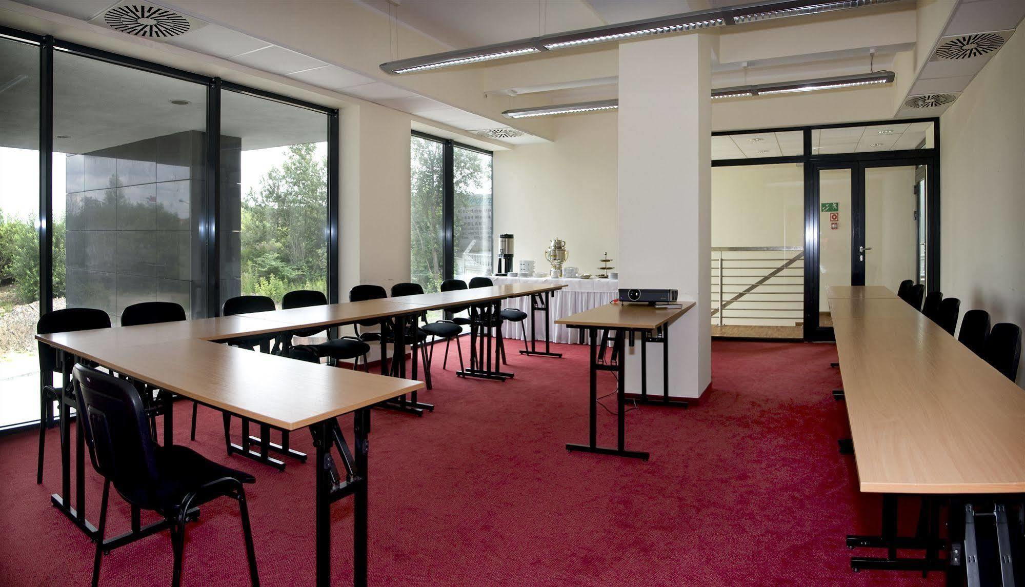 Economy Silesian Hotel Κατοβίτσε Εξωτερικό φωτογραφία